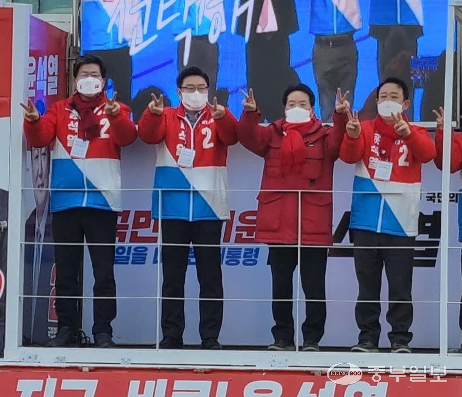 공재광 국민의힘 평택갑 위원장, 김성원 경기도당 위원장과 합동 거리유세