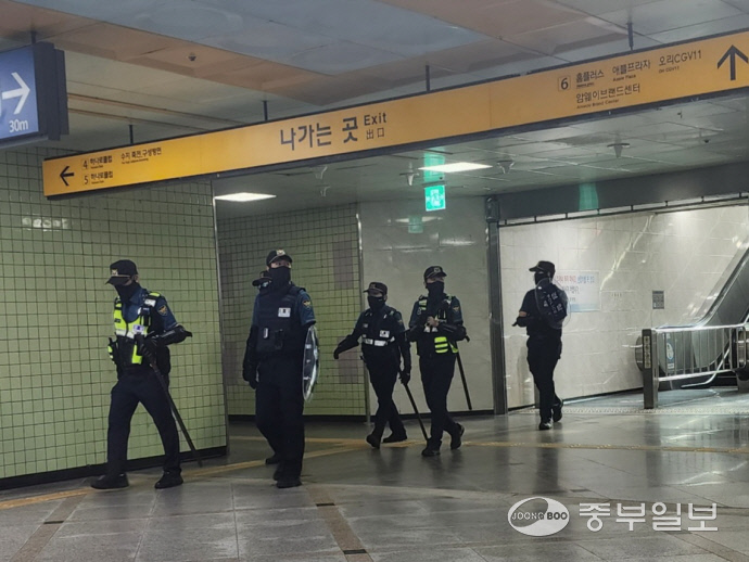 사람 그림자도 안 보여…살인 예고된 분당지역 불금 사라졌다