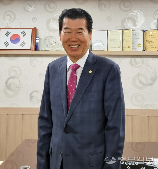 [힘내라! 인천중기] 임웅재 사진앨범인쇄협동조합 이사장 앨범 속 추억 계속 지켜줘야죠