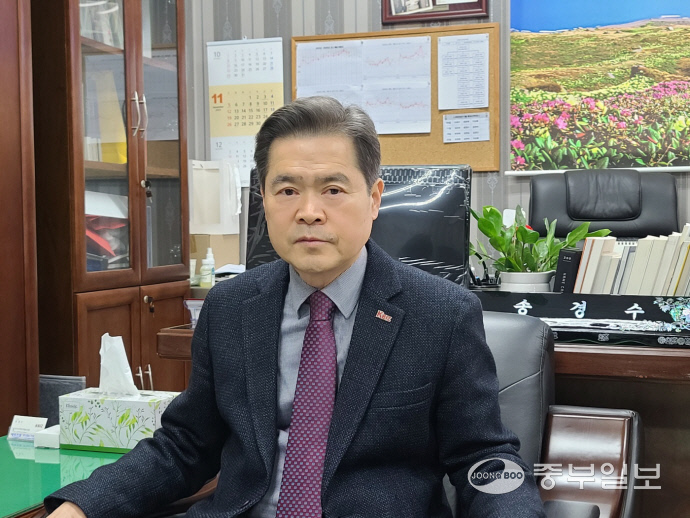 [힘내라! 인천중기] 송경수 인천수퍼마켓협동조합 이사장 대기업 골목상권 진출에 피해 막심… 자체 경쟁력 갖출 것