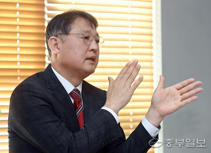 [2024 문화비전] 탁용석 경기콘텐츠진흥원 원장 콘텐츠 창작·기업화 지원… 두 마리 토끼 모두 잡겠다
