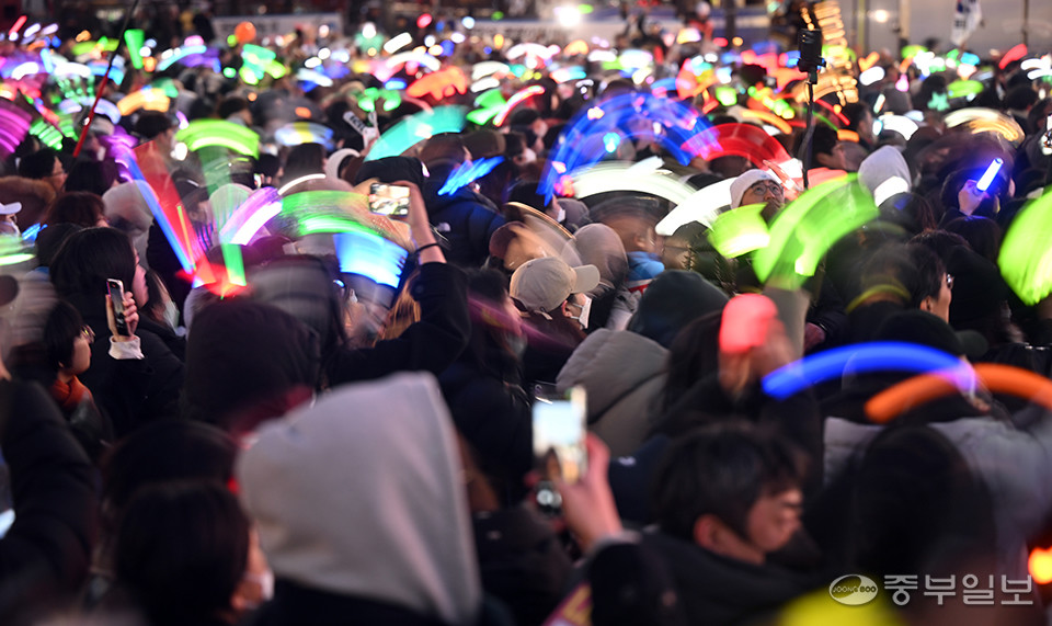 [포토에세이] 별을 들어올린 사람들