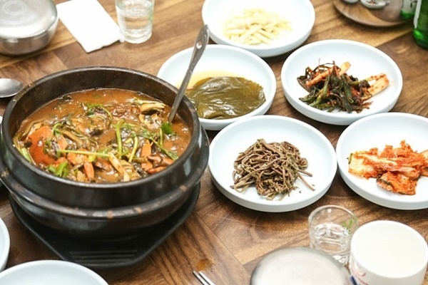[맛집기행] 경남 하동 혜성식당, 화개장터 근처 은어구이 등 다양한 메뉴 선보여