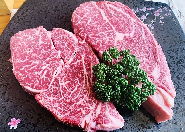남부터미널 맛집 고급 숙성한우로 자리매김한  홍천한우