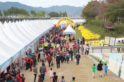 달콤한 대추 먹고 가을밤 흥 즐겨보자