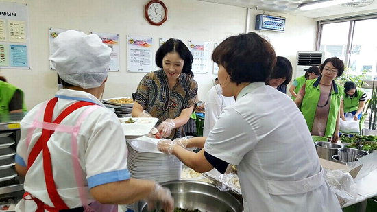 결혼이주여성 충주지역주민, 다문화 음식 나눔