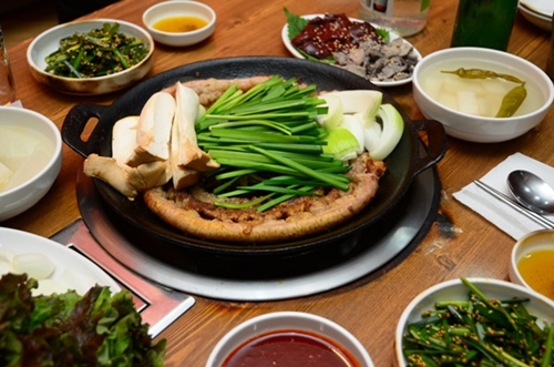 황학동 곱창거리 왕십리로 이동… 소곱창 맛집 터줏대감 어디?