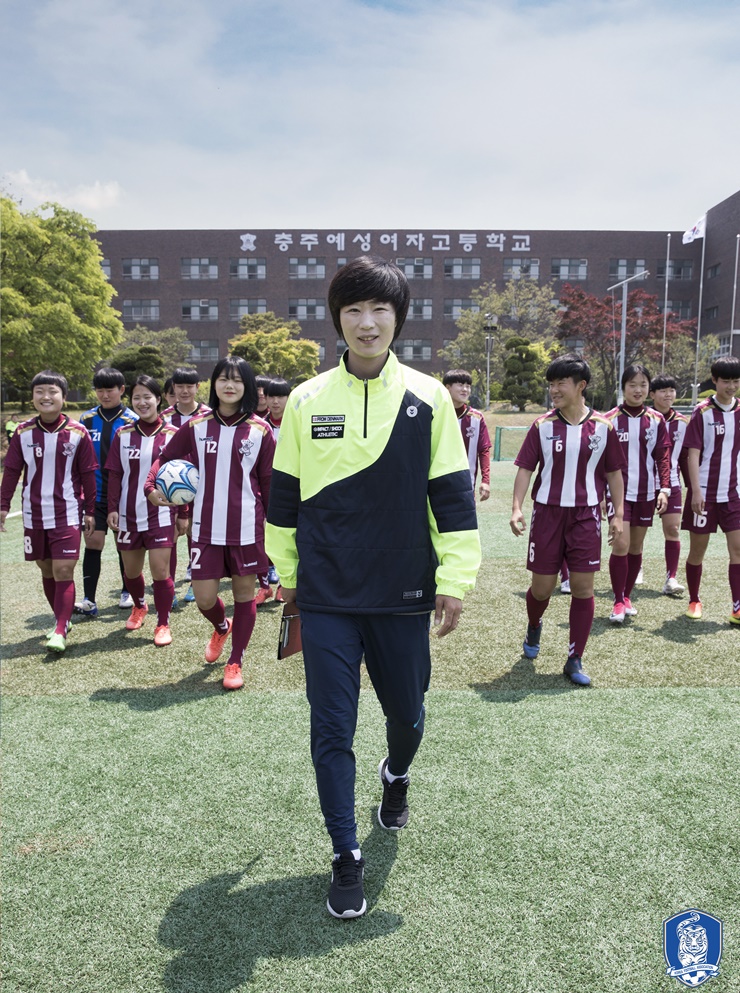 충주예성여중·고 축구부 호주 캉가컵 우승
