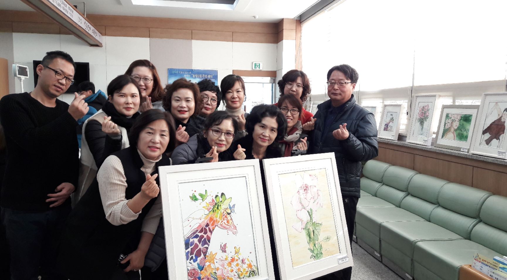 청주 용암2동 수채화교실 수강생, 동 주민센터 작품 전시