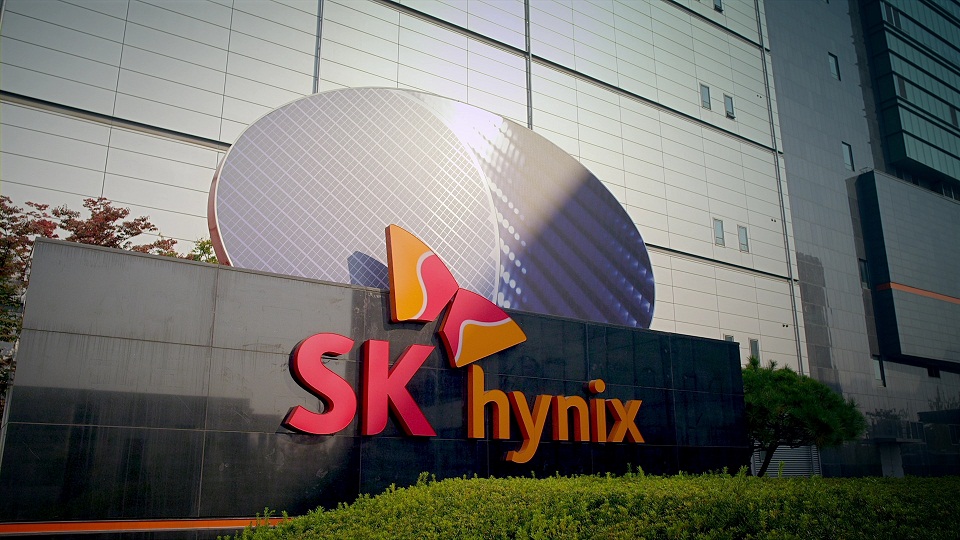SK하이닉스, 청주 M15공장 조기 가동...시장 적극 대응