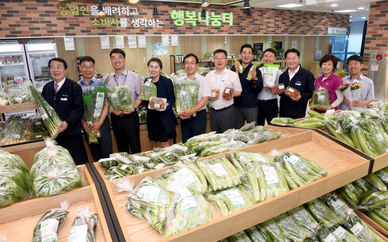 농민 출신 조합장이 일군 강소(强小)농협...복지증진 앞장