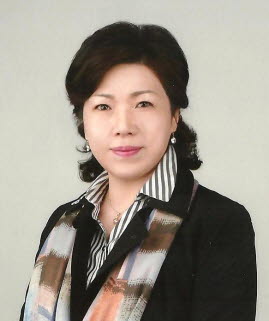 오월 애(愛) 서다