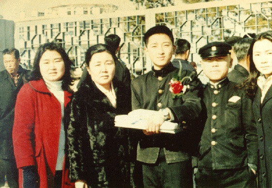 [6·1지방선거] 김영환 충북도지사 당선인이 걸어온 길