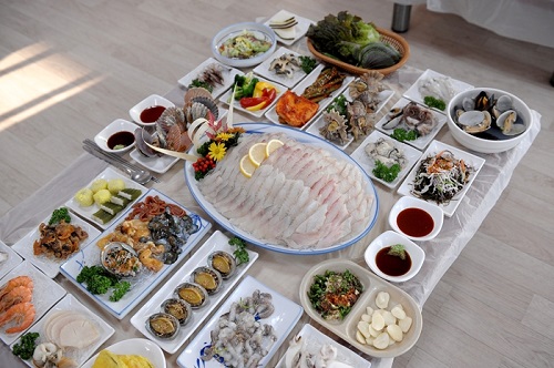 여수 시민들이 더욱 많이 찾는 여수 맛집 추천 ‘원조대교회센터’
