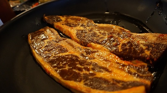 두툼하고 부드러운 수제 스테이크 갈비가 맛있는 평택역 맛집, ‘사돈집갈비’