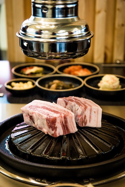 일산 대화동 맛집 ‘지인고기’의 ‘시그니처 뼈삼겹’ 열풍