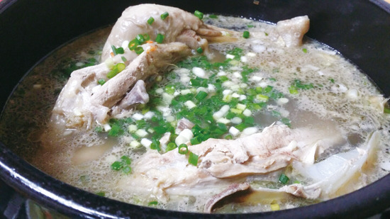 [맛집] 더위에 지친 몸, 한방오리로 보신하세요