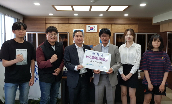 한국폴리텍대 대전캠퍼스, 훼미리푸드 기탁 장학금 전달식