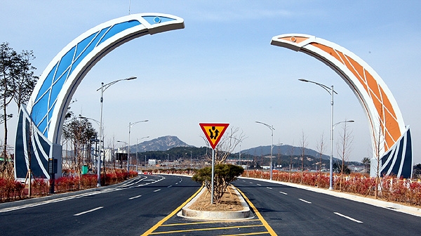 태안군, 기업도시 1번 진입로 시설 개선
