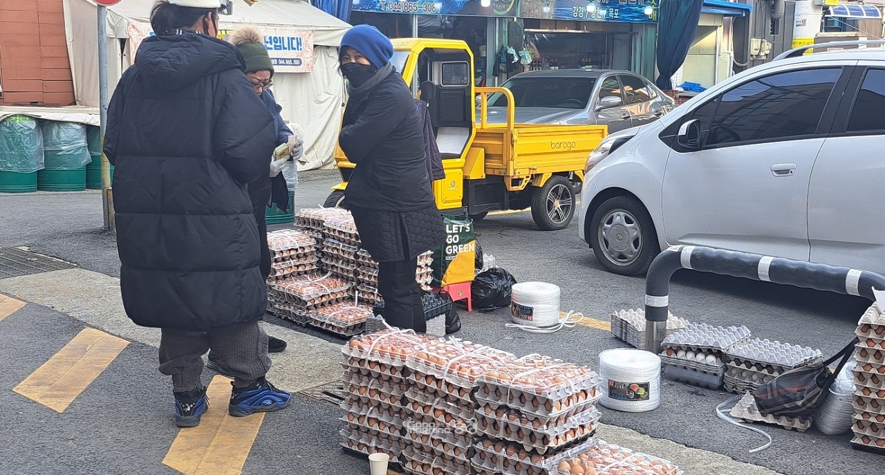 [포토뉴스] 얼마유? 설 맞은 세종전통시장 북적북적
