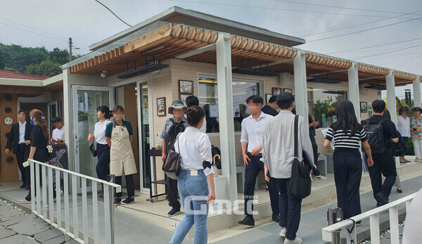 평산책방 피습 진상 철저히 밝혀야