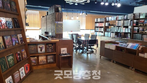 [천안 독립서점 기행] ⑥ 전국 유일 TRPG 전문 쿠키박스