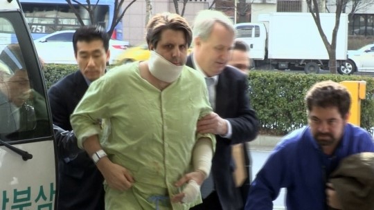 의료진 美대사, 내주 초 실밥 제거 후 퇴원 여부 결정…얼굴 통증 거의 없고 팔 저림