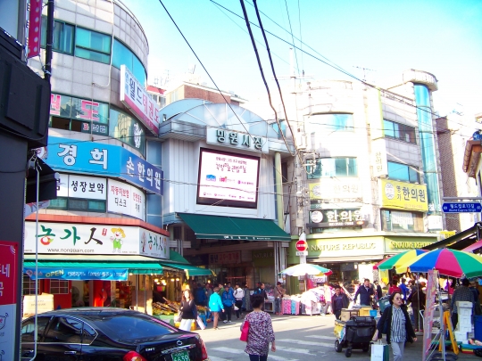 [브라보 솔로라이프-망원시장을 가다 ①] 젠트리피케이션이 만들어낸 솔로천국 망리단길
