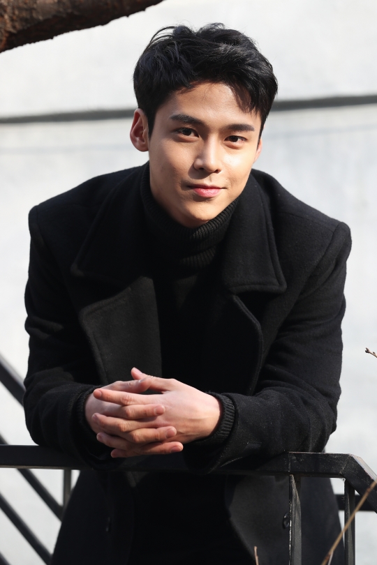 [이달의 신인]②더유닛이 찾아낸 옥석…정하, 지금껏 왜 몰랐을까