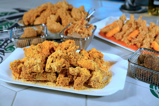 [리뷰]  맛도 건강도 놓칠 수 없어! BBQ, 신메뉴·점포 차별화로 MZ세대 정조준