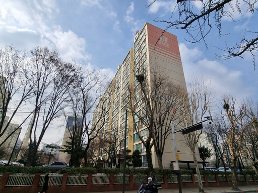 [부동산 현장르포] 강동구 명일동 매매거래 없고 하락 지속