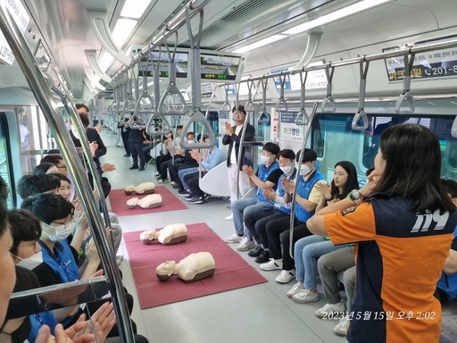 한국철도공사(코레일) 부경본부, 기관사들 대상 소방안전훈련 진행