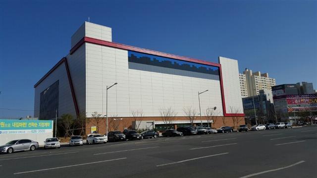 대구 북구청, 또 롯데쇼핑에 졌다
