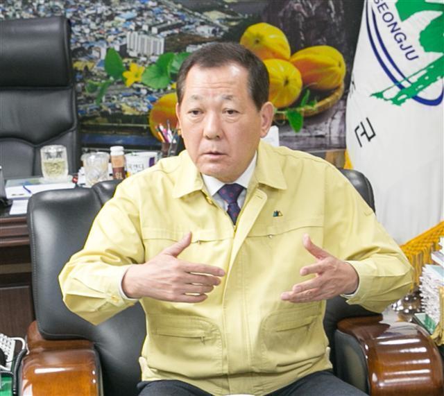 농산물 시장개방 따른 공격적 수출전략 추진 가야산 역사신화·야생화 연계 관광자원 발굴