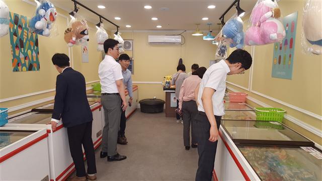 반값으로 즐기는 여름…아이스크림 할인점 호황