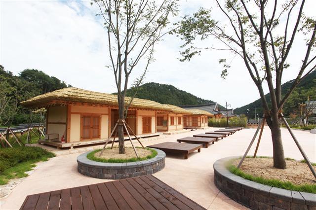 솔향 가득 울진 십이령 보부상 주막촌 28일 개장