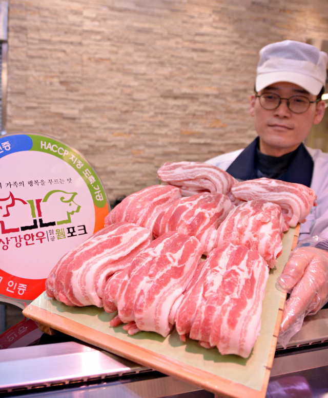 “고기먹고 힘내세요” … 대백, 삼겹살 데이(3.3) 맞아 할인 행사