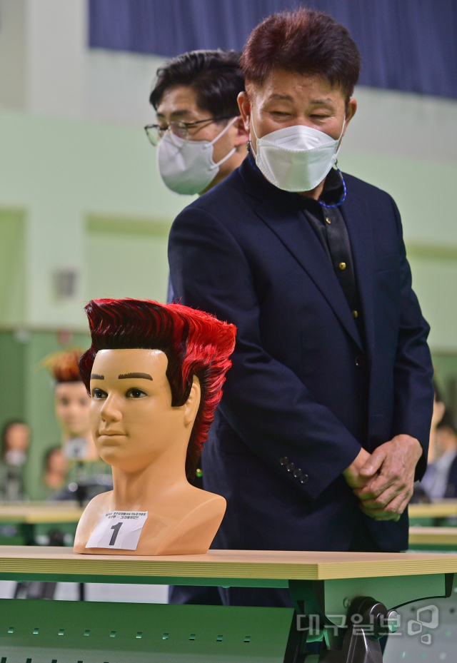 남성 헤어...이 정도는 돼야