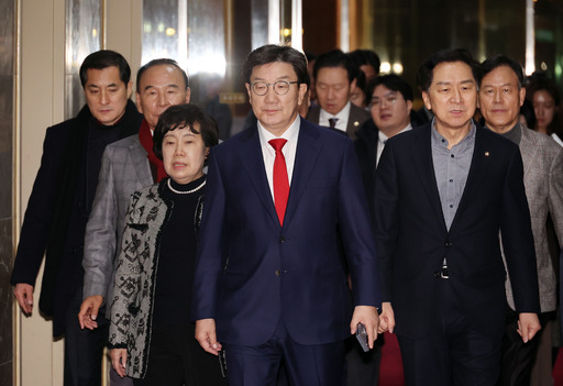 국민의힘 중진, 헌법재판소 사무처장 면담…"내란죄 빼면 탄핵 불성립"