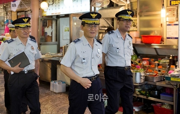 백승엽 경남경찰청장, 추석 가음정 전통시장 상인들과 간담회