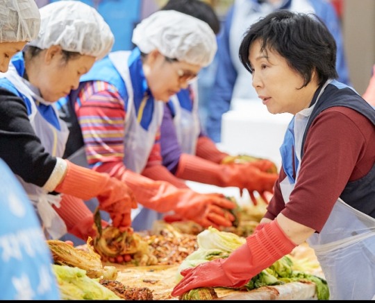 자생의료재단, 김장김치 800포기 취약계층에 전달
