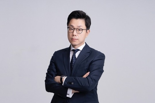 [이승재변호사 형사법률자문] 전속계약 해지, 중재로 신속하게 해결 가능해