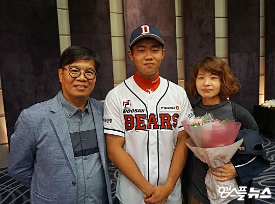 [김근한의 골든크로스] OB 어린이팬 아버지 제 아들이 베어스맨이 됐습니다