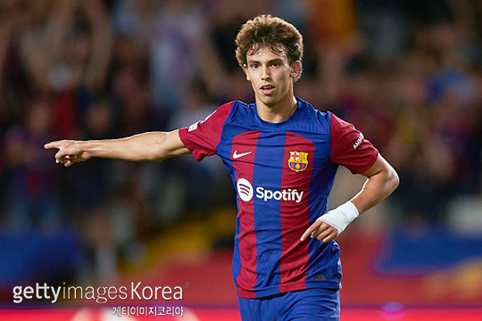 꿈에 그리던 바르셀로나 입성 주앙 펠릭스, UCL 1차전 2골 1도움 맹활약 [춘추 UCL]