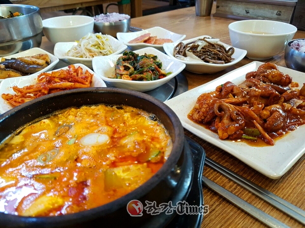 성동구, 행당동 삼오정 식당 엄마의 마음 담은 든든한 한방오리백숙