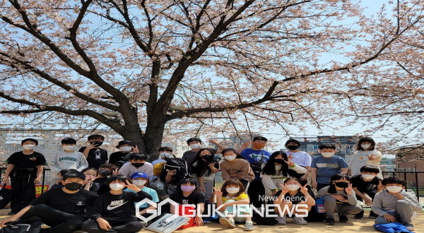 영주가흥초등학교 2~6학년 서천길 봄꽃 생태 체험 주간 운영