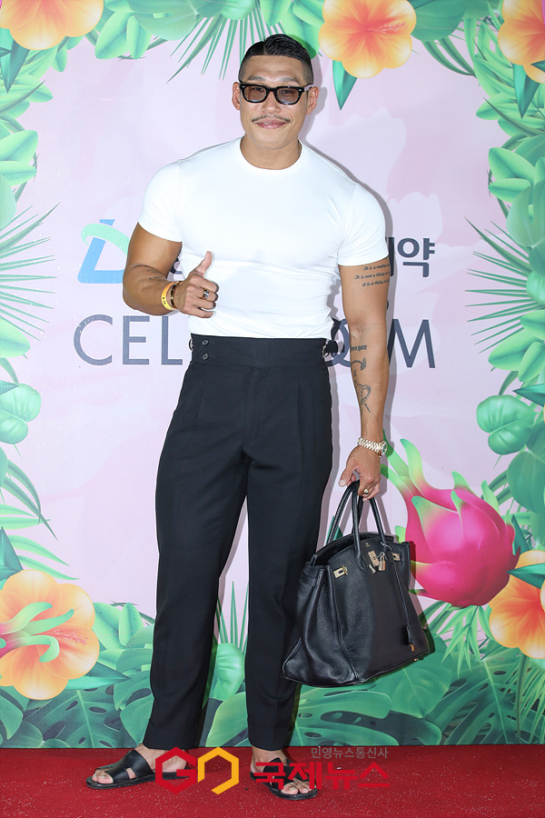 [GJ포토] 야생마 주경진, 자비 없는 피지컬(메타썸머X셀블룸XNIA그룹 풀파티)