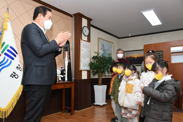 평창군, 공립용평 보듬이나눔이 어린이집 바자회 수익금 전액, 장학금 기탁