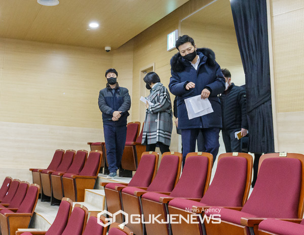 김태우 강서구청장, 강서문예회관 건립 현장 점검...안전사고 예방 당부