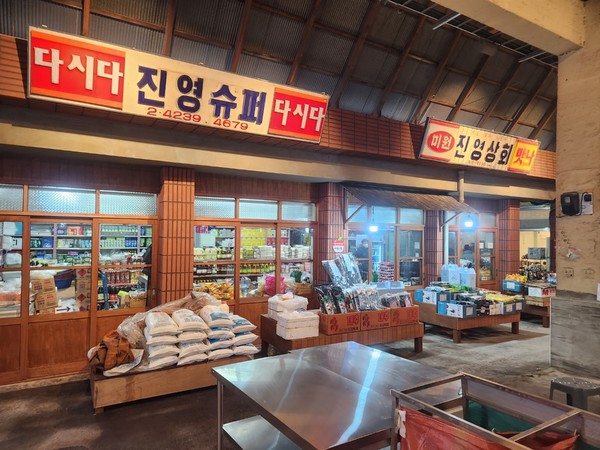 [포토] 주말여행, 충남 예산시장 백종원 일냈다